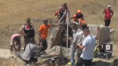 Aynayla su kuyusuna bakınca dehşete kapıldı