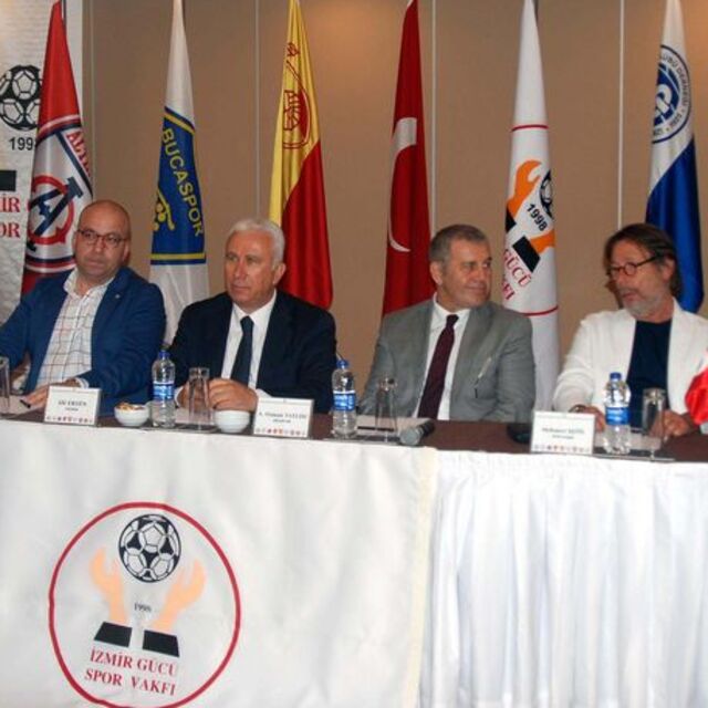 4 büyük Demokrasi Turnuvası'nda!