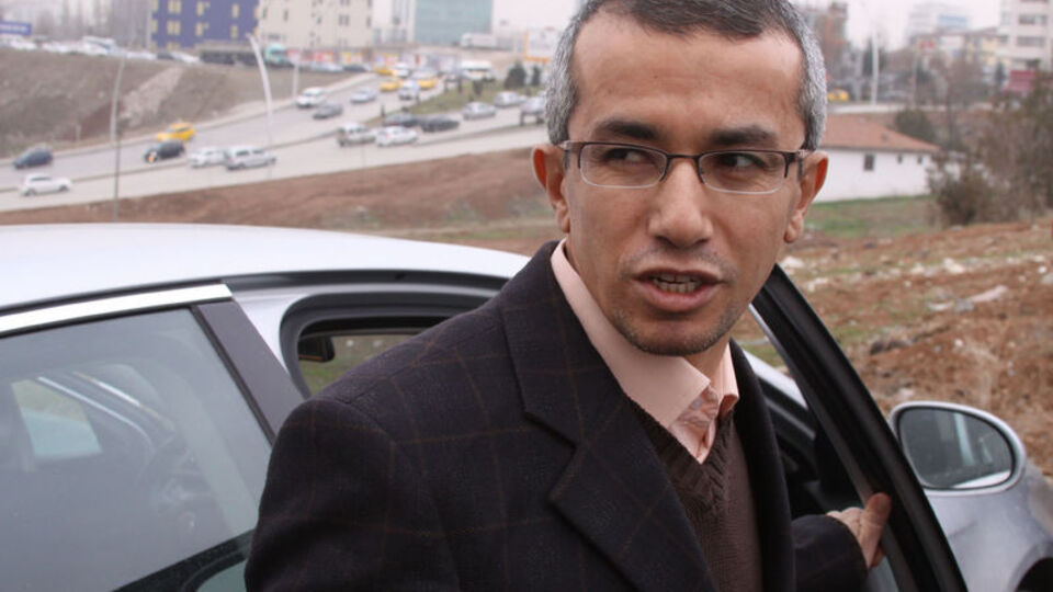 O savcıdan FETÖ itirafı: Her ay para getirdiler