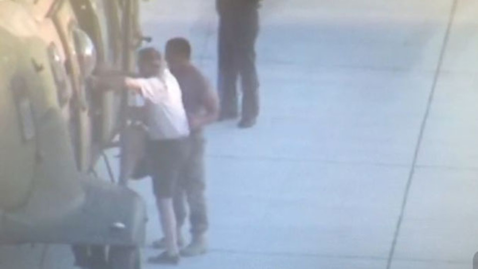 Darbe sabahı amirallere şortlu gözaltı anı kamerada!