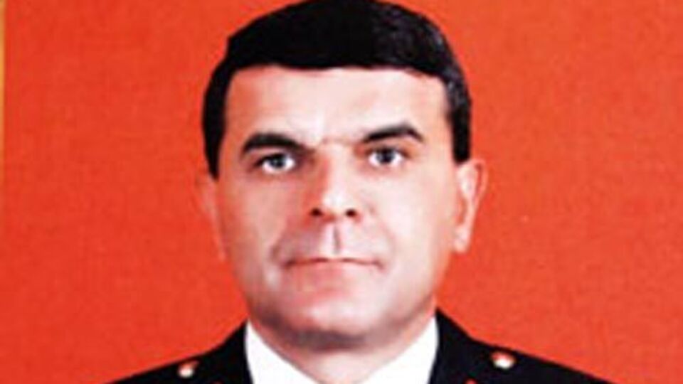 FETÖ'cüye terfi, olmayana tasfiye!