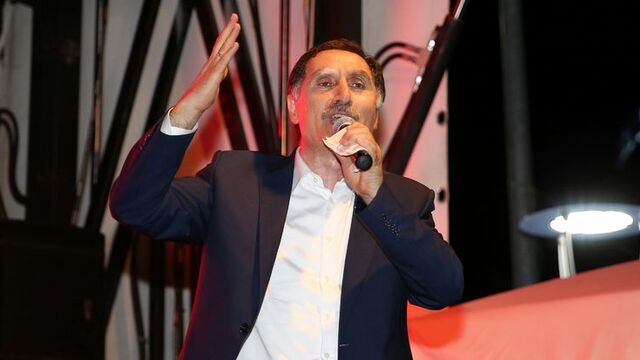 Şeref Malkoç, MHP'lilerden özür diledi