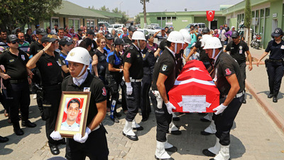 Şehit polis toprağa verildi