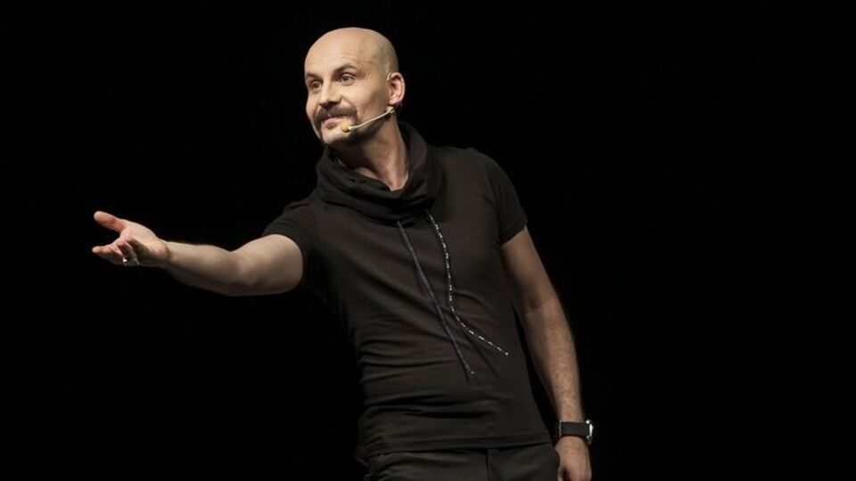 Komedyen Atalay Demirci'ye FETÖ gözaltısı