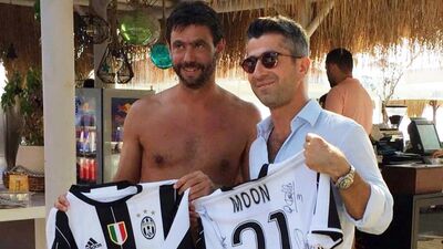 Juventus'un patronu Türk sevgilisiyle Bodrum'da