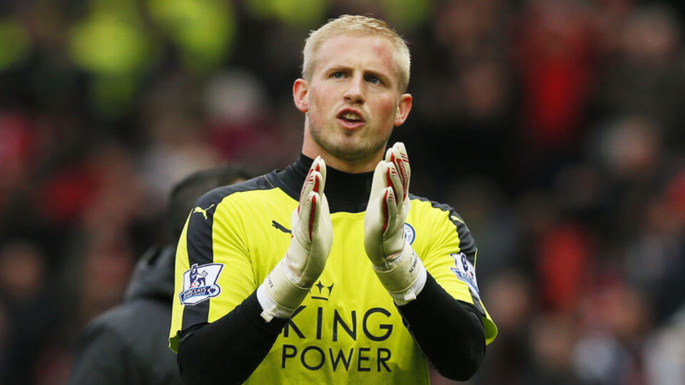 Schmeichel Leicester'da kaldı!