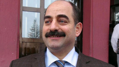 Her evraka farklı imza atmış!