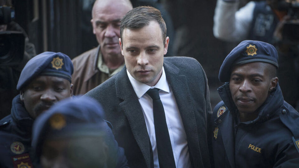Pistorius hapishanede kendini bileklerinden yaraladı
