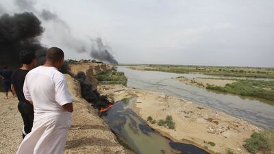 IŞİD Dicle Nehri'ne petrol pompalamış!