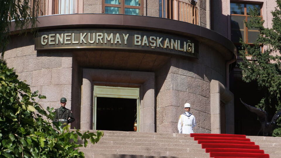 Komutanlıklara 15 General, 2 Amiral atandı