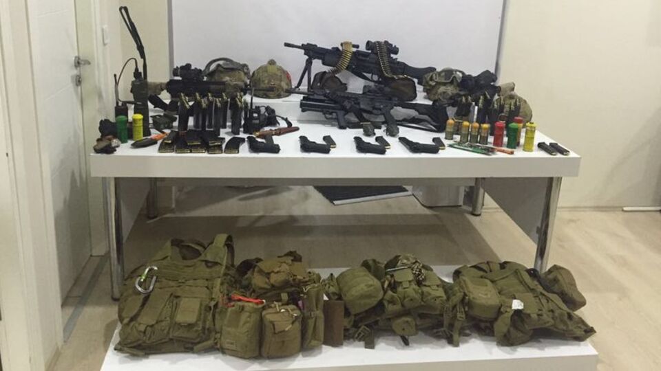 Hava Harp Okulu'nda kadınlar tuvaletinin gizli bölümünden çıktı!