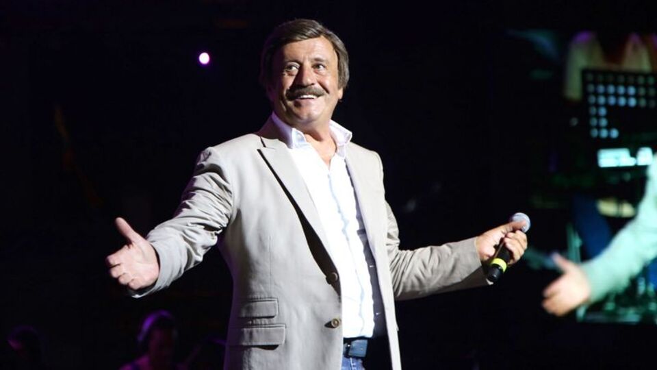 "Evlat sokağa atılmaz"