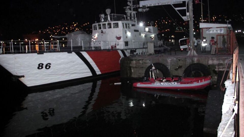 Sahil Güvenlik gemisinde askerlere FETÖ gözaltısı