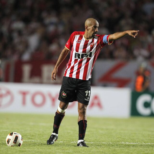 Veron futbola geri döndü!