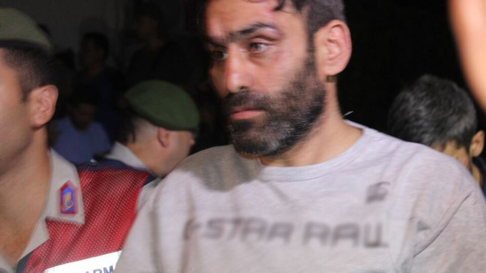 Darbeci Binbaşı: İnsanlığımızdan utandım