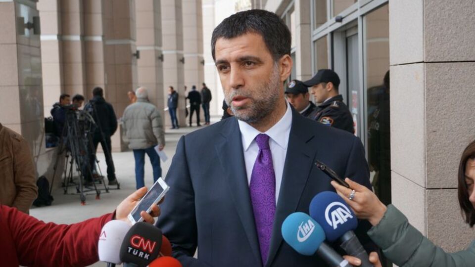 Hakan Şükür ve babasının mal varlıklarına el konuldu!