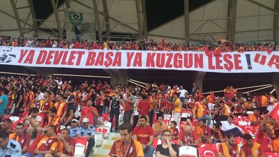 Süper Kupa maçında çok konuşulan pankart