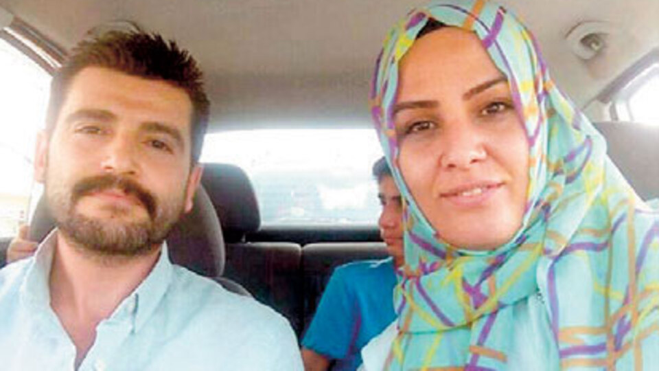 Barışmak için gelen damadıyla kızını katletti