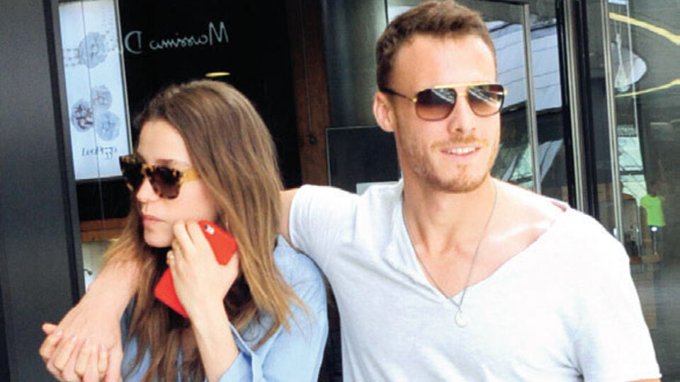 Serenay Sarıkaya'ya ikinci darbe!