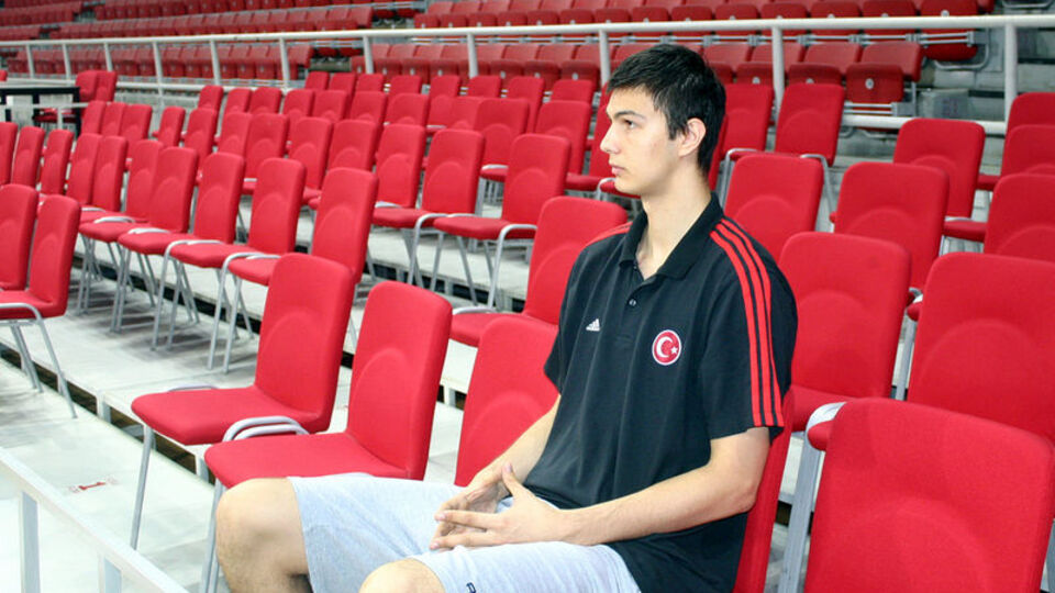 G.Saray'dan Trabzon'a gitti!