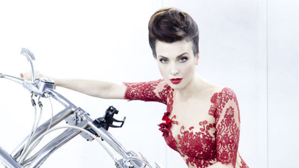 Dizi ücreti pahalı!