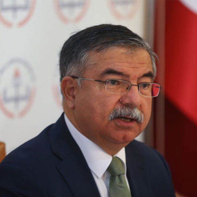 Okul kitaplığında FETÖ temizliği