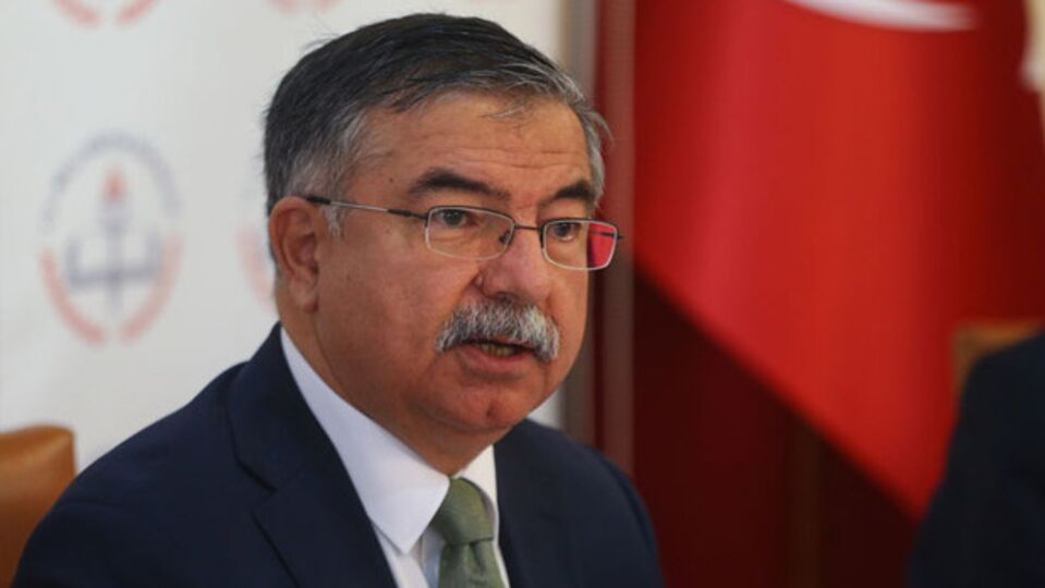 Okul kitaplığında FETÖ temizliği