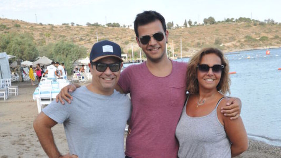 Sınav sonucu yüzleri güldürdü