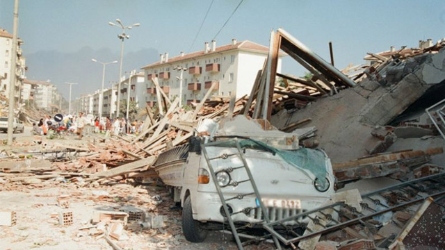 334 hasarlı yapı 17 yıldır onarım bekliyor