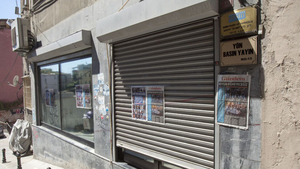 Özgür Gündem gazetesinin 5 yöneticisi gözaltında