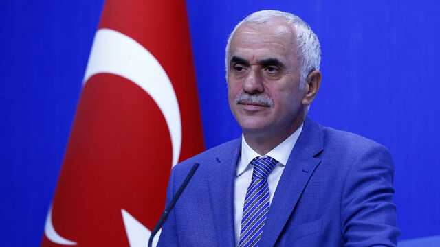 AK Parti'den belediyelere FETÖ temizliği açıklaması