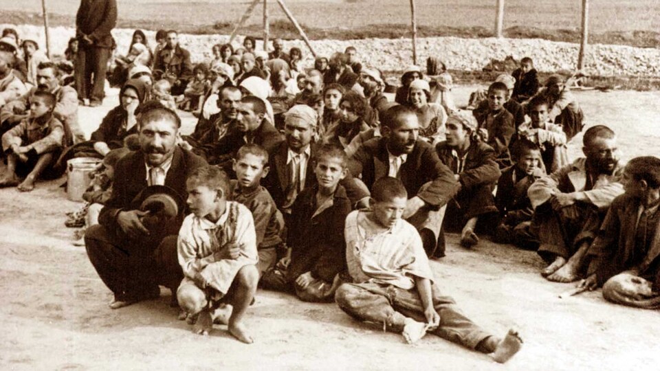 Polonya'yı Nazi konusunda karalayana hapis