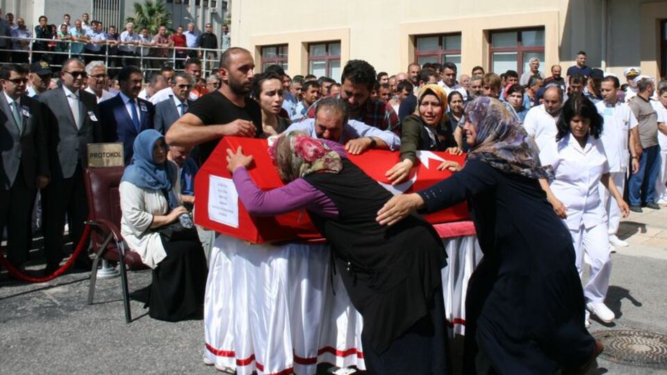Sarayburnu şehitleri için tören
