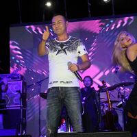 "Annem diyor ki esmerlerden vazgeçme"