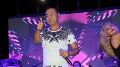 "Annem diyor ki esmerlerden vazgeçme"