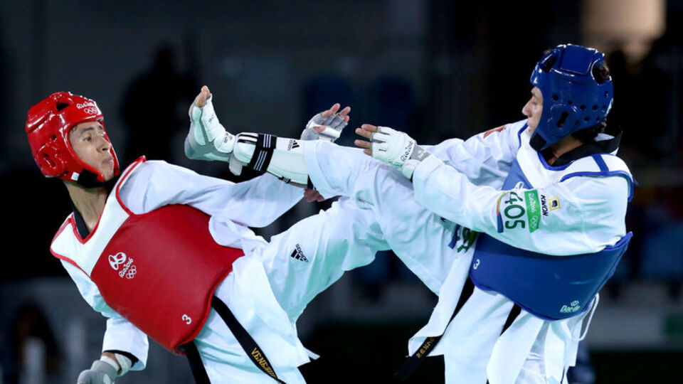 Son şampiyon Servet Tazegül elendi