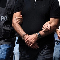 10 adrese FETÖ baskını