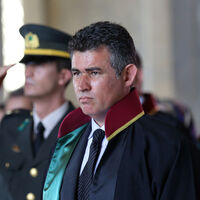 "Olaylar şezlongtan görüldüğü gibi değil"