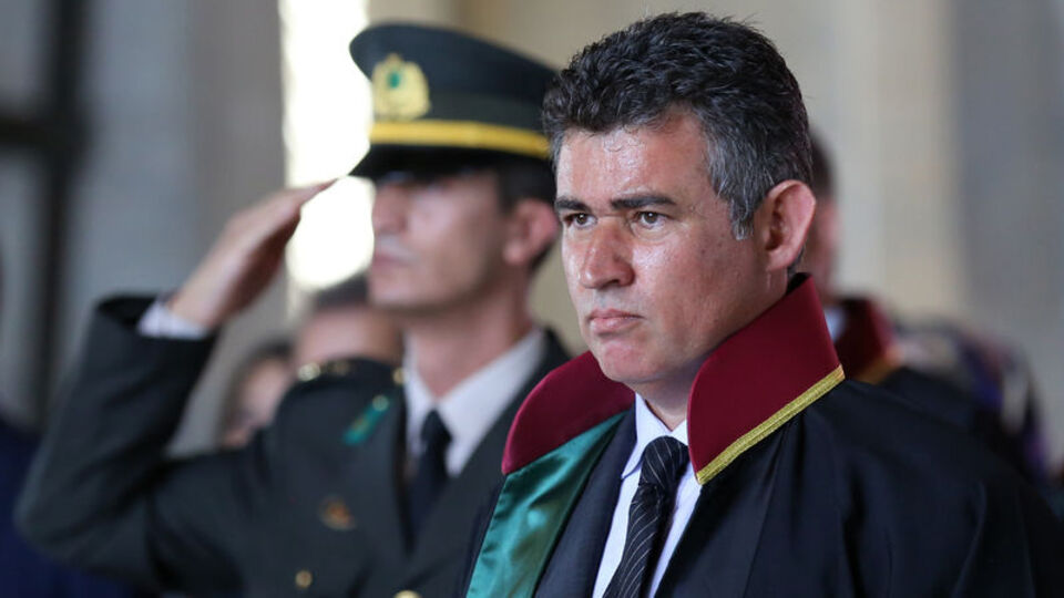 "Olaylar şezlongtan görüldüğü gibi değil"