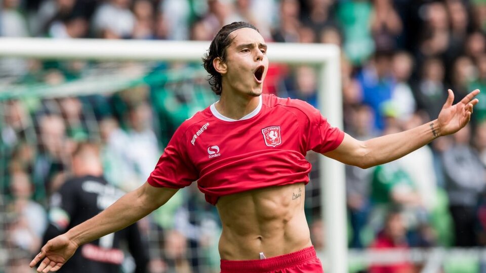 Enes Ünal tarihe geçti!