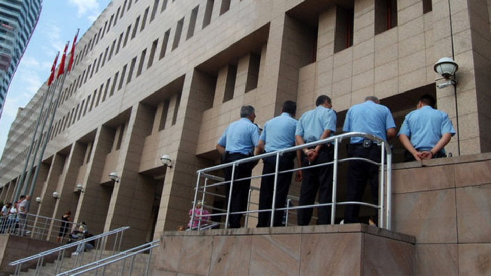 'Sınav öncesi Cemaat evinde klavye çalışırdık'