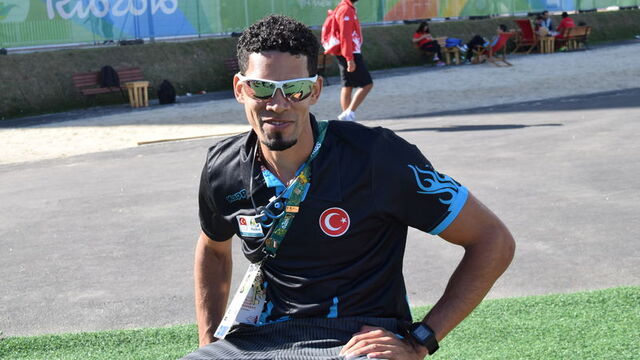 "Türkiye benim yeni ailem"