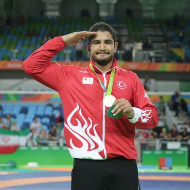 "Başıma ağrılar girdi"