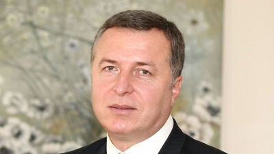 Fikret İnan kimdir?