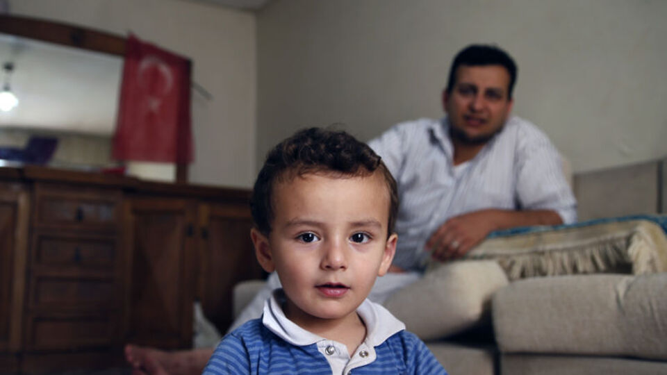 Göz yaşartan fedakarlık! Kalp cerrahı ama o işi yapmak zorunda kaldı...