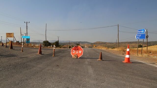 Çatak'ta çatışma, bir asker yaralandı