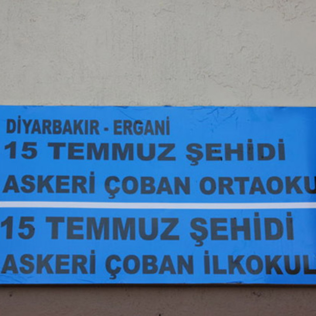 Darbeci Evren adı yerine darbeye karşı çıkan şehidin adı