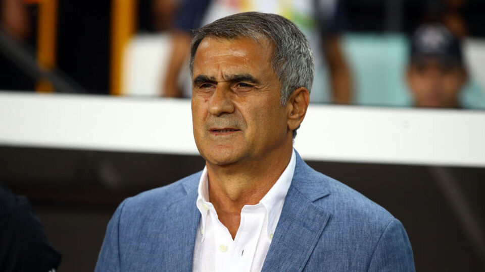 Yılın hocası Şenol Güneş!