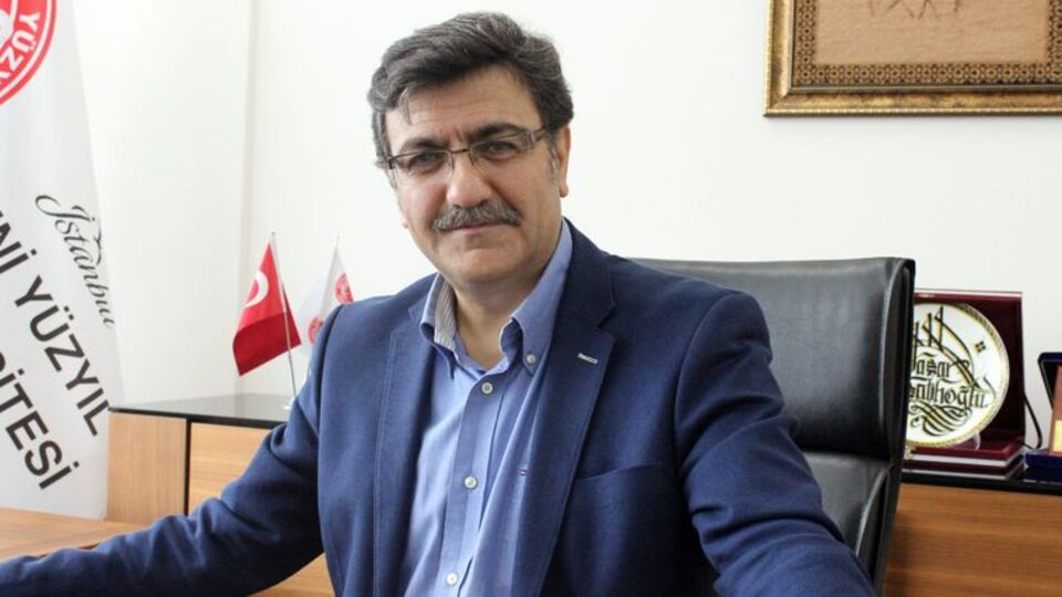 Yeni Yüzyıl Üniversitesi'nin yeni Rektörü Prof. Dr. Hacısalihoğlu oldu