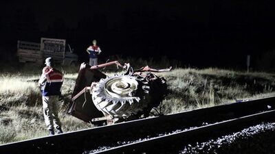 Hemzemin geçitte feci kaza!